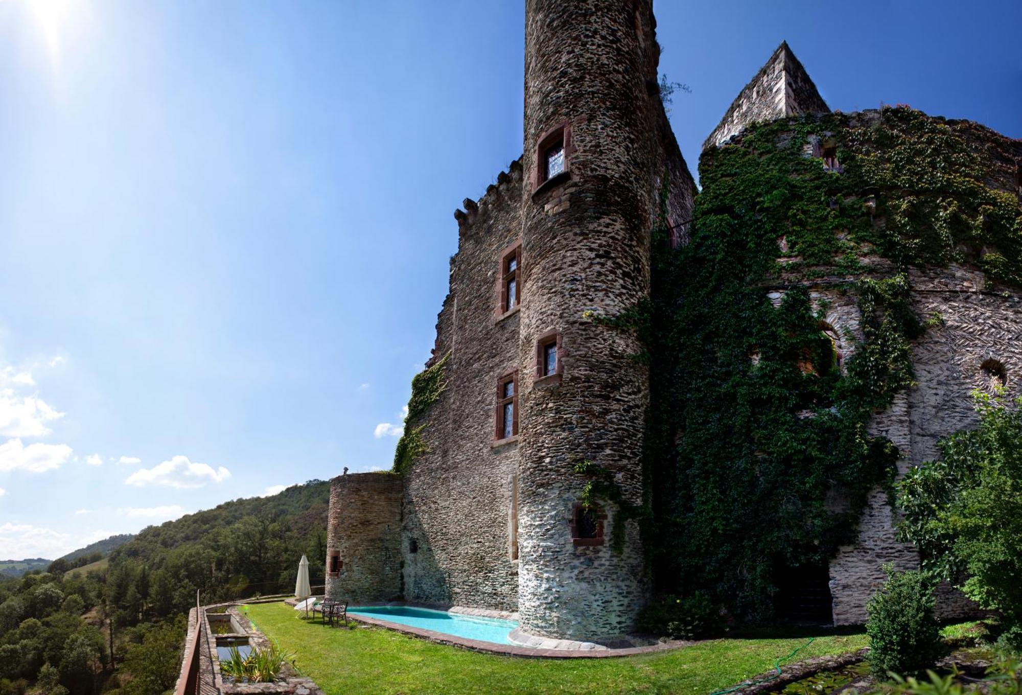 Chambre D'Hotes Au Chateau De Belcastel Belcastel  Exterior photo